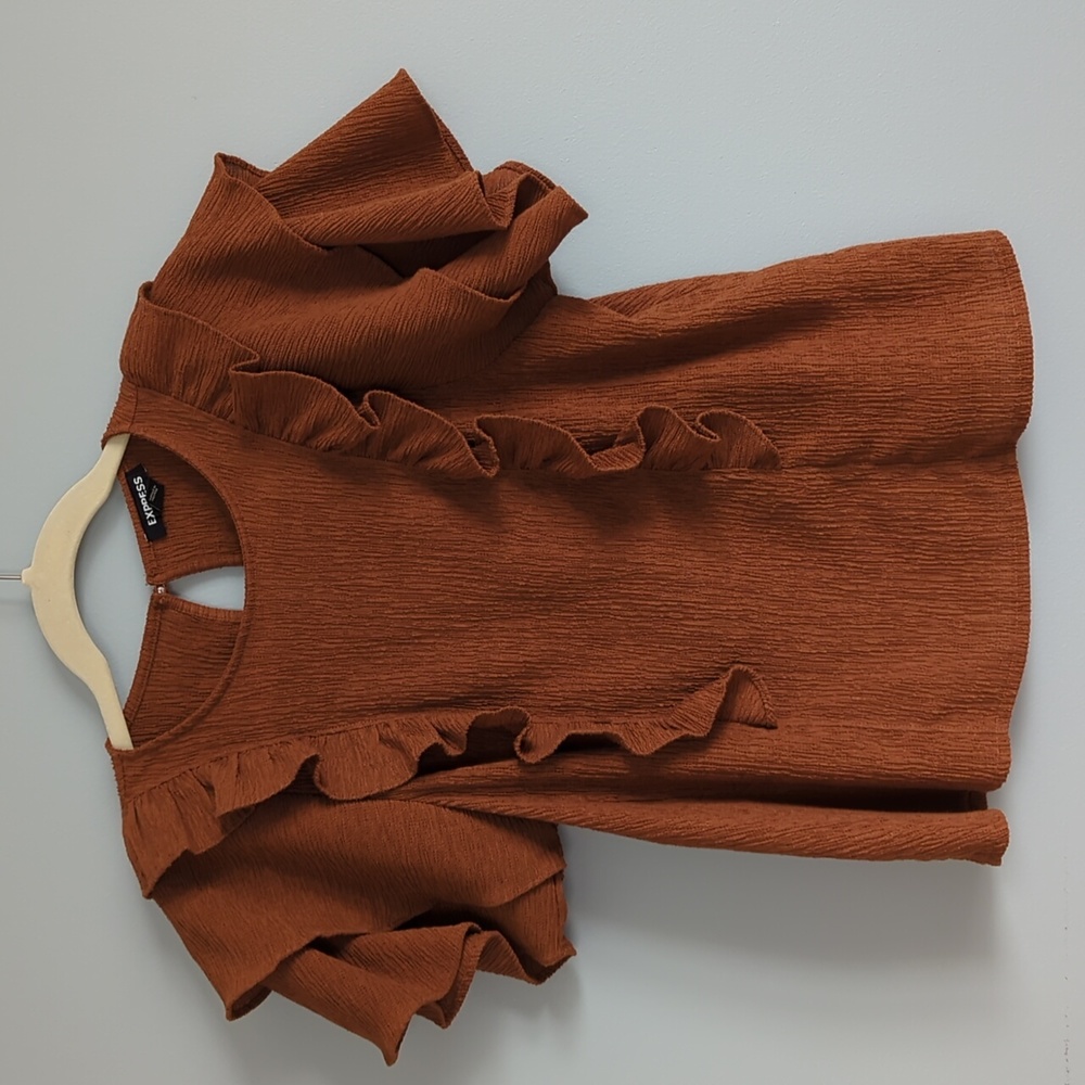 Express Textured Ruffle Sleeve Blouse